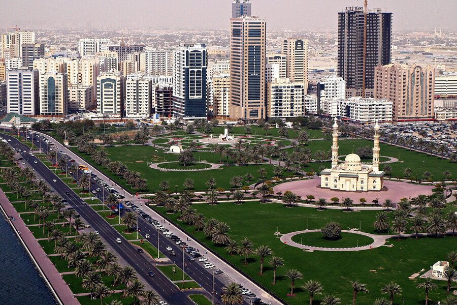 Abu Dhabi, Corniche